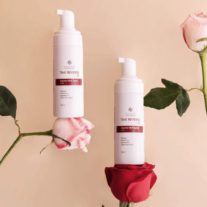 Well Aging, Espuma de Limpeza para Pele Madura com Ácido Hialurônico