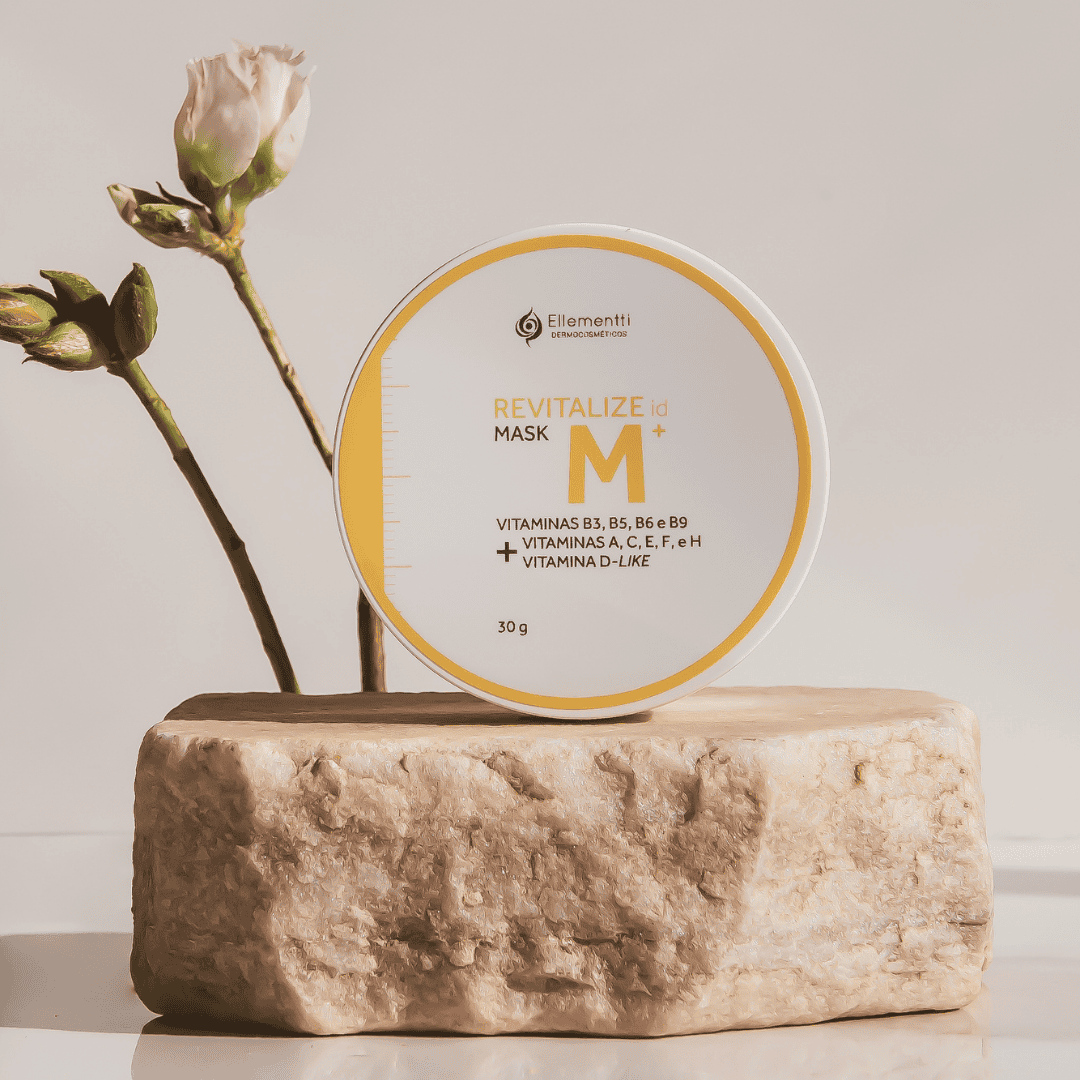 Mask M, Máscara Facial Rejuvenescedora com Vitaminas A, B, C, E, F, H e D